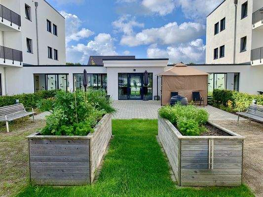 18) Gemeinschaftsterrasse