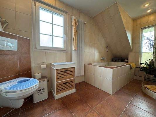 Dachgeschoss I Bad