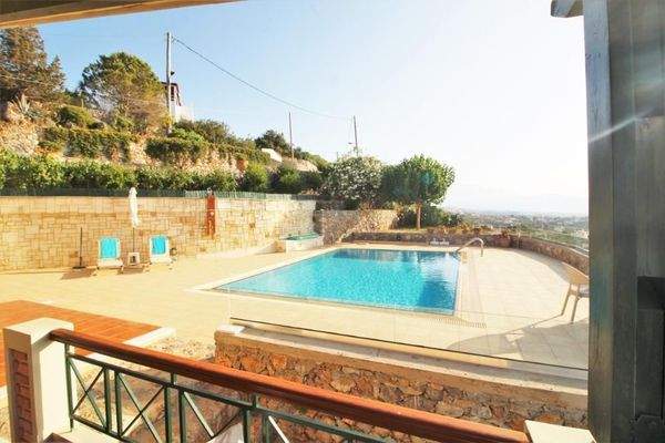 Luxuriöse Villa mit atemberaubendem Panoramablick