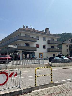 Bruneck-Wohnung-Immobilie-Umbau-Zentrum-Saniert-Neu-Wander-Berge-Landschaft-Stadt-Freude