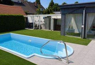 Terrasse + Pool + Garten