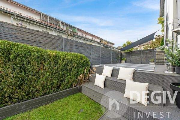 Garten mit Außenpool