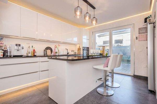 Küche mit Kücheninsel