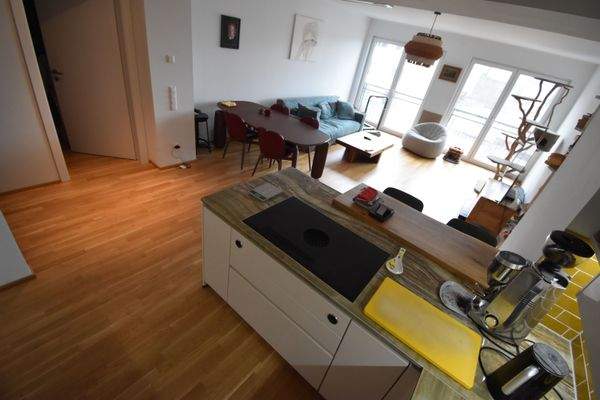 Viel Platz und lichtdurchflutet.JPG