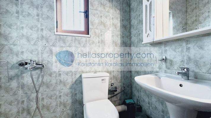 b13acc5de8bd46de944c420c0c5e82f4-original