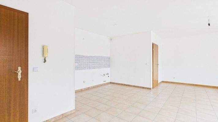 CAM04238G0-PR0035-STILL007