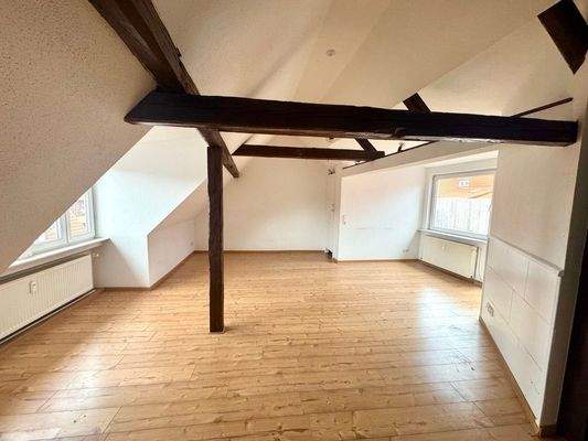 Wohnzimmer Wohneinheit DG