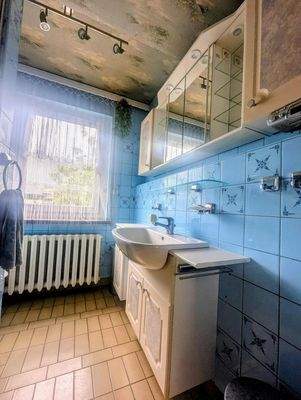 ursprüngliches Gäste-WC im EG