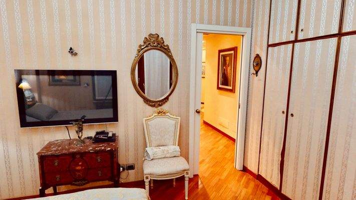 appartamento-in-vendita-Sanremo-lusso-garage-doppio-giardino-cucina-all'aperto