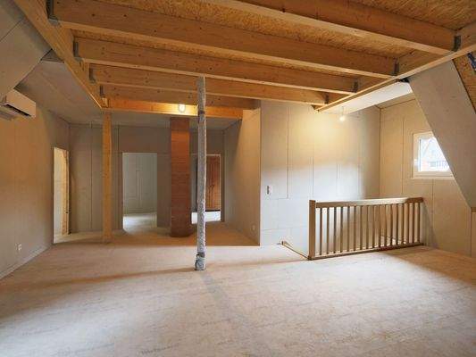 Viel Raum zur Gestaltung im ausgebauten Dachgeschoss (original)