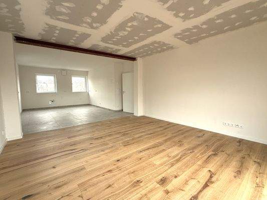 Wohn-/Essbereich & Küche