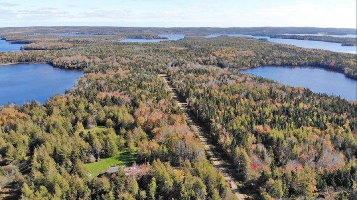 Cape Breton - 3,1 Hektar großes See-Ufergrundstück