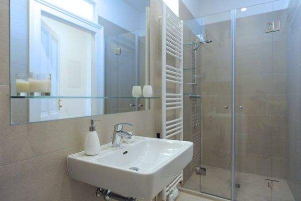 Badezimmer / bathroom