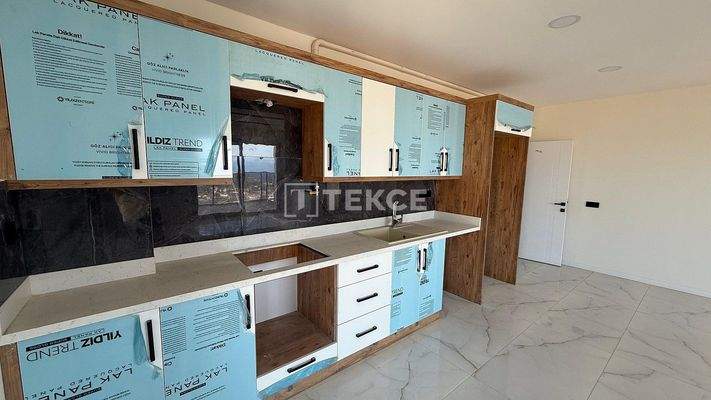 Sea View Flat in a New Complex with Pool in Kuşadası