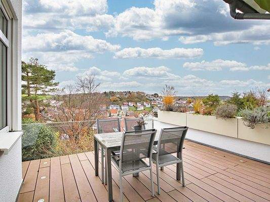 Große Terrasse am Wohnbereich