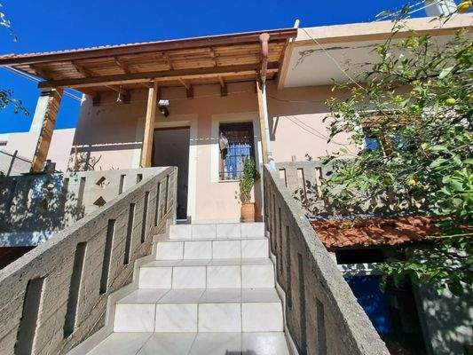 Kreta - Plaka: Wohnung mit Berg- und Meerblick zu verkaufen