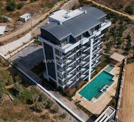 Elegant Flats with City and Nature Views in Alanya