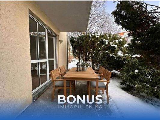 Terrasse _visualisiert mit KI