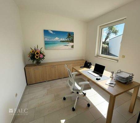 Büro / Gäste (KI bearbeitet)