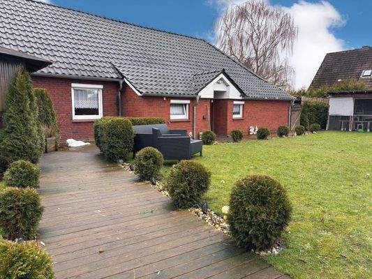 Hausansicht vom Garten aus