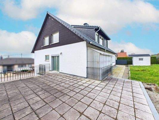 Kernsaniertes 2-3 Familienhaus zum Vollenden in Mettlach