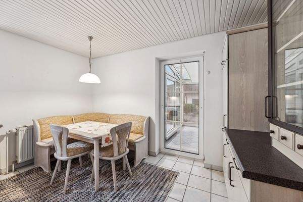 Küche mit Zugang Wintergarten