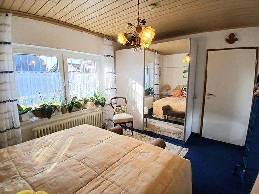 UG: Kinder-/Gästezimmer