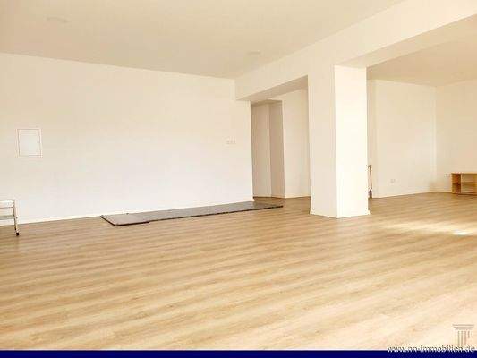 Innenansicht Raum 3 - Heller und freundlicher Raum - Bild 3