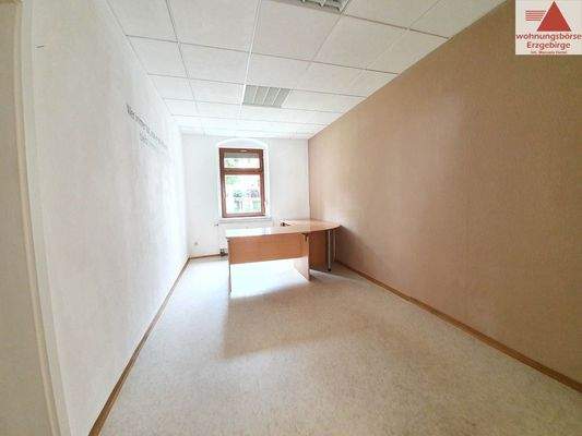 Büro 2.jpg