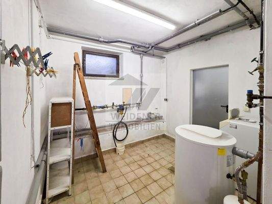 Heizungsraum im Souterrain