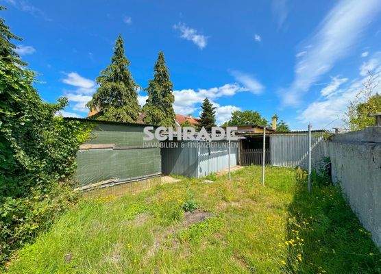 …dahinter der Wäscheplatz