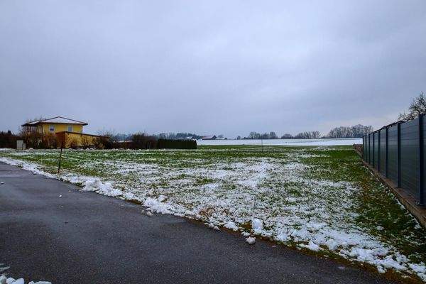 Grundstücksaufnahme 14