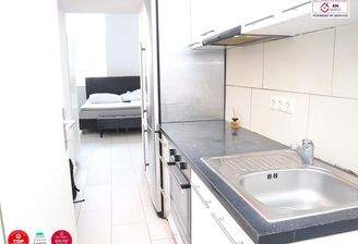 Eingangsbereich & Küche