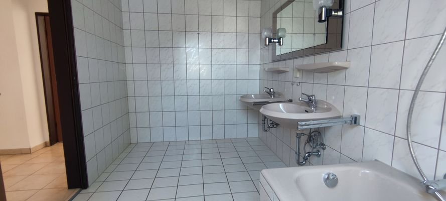 Badezimmer.jpg