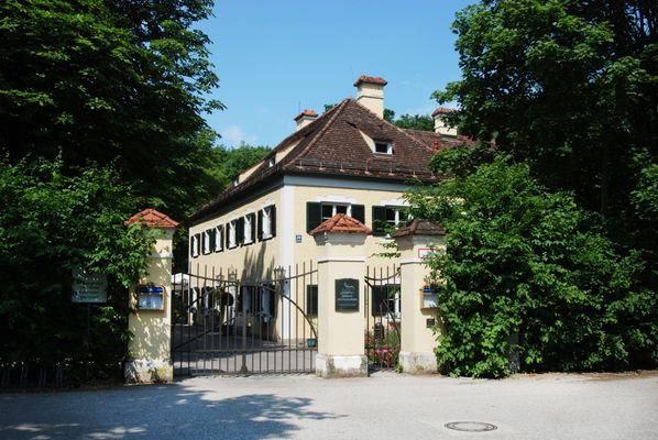 Gaststätte und Biergarten im Kapuzinerhölzl