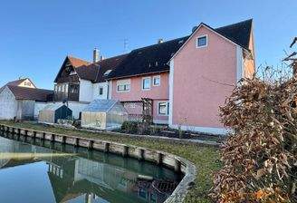 88317632-60EB-4A57-BC65-5D702FF82627_1_201_a