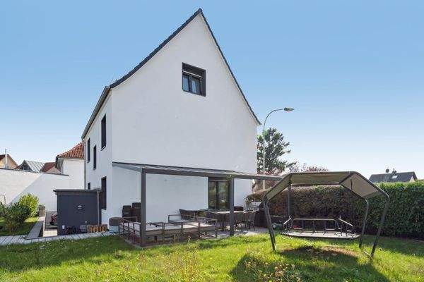 37005_003_Gartenansicht