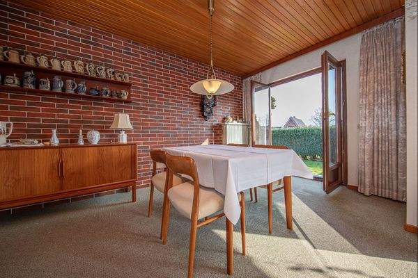 Erdgeschoss - Essbereich mit Terrassenzugang