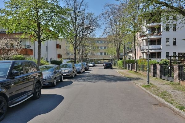 Straßenansicht