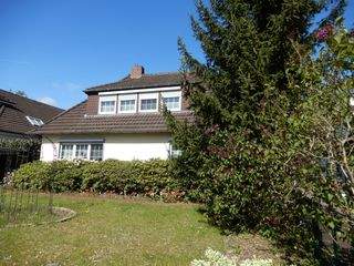 Habenhausen - Holzdamm - freist. Einfamilienhaus - Carport und Stellplatz - Keller - ca. 130m² Wfl. - 773m² Grundstück - Terrasse - Garten