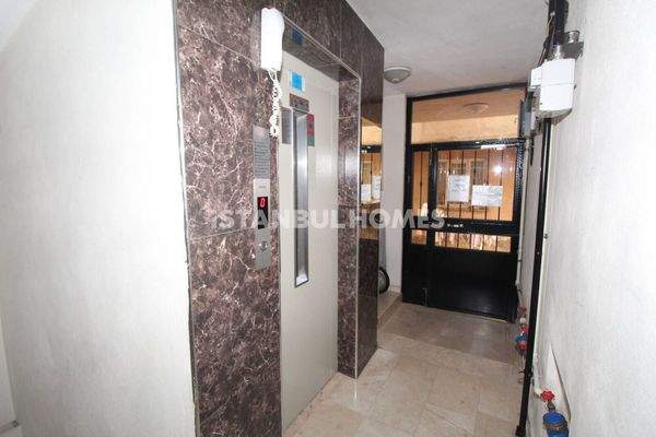 1-Bedroom Flat Near Metrobus in Esenyurt