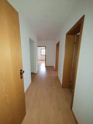 Bitte treten Sie ein!