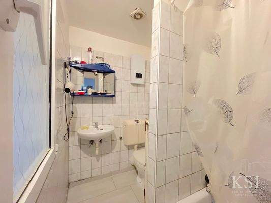 DG rechts - Badezimmer