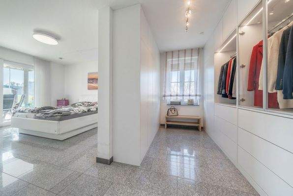 DI - Forbes Global Properties