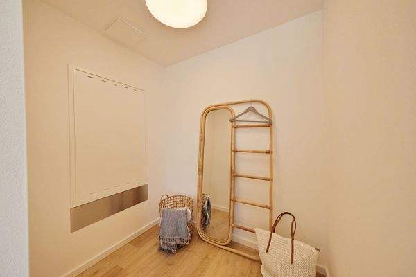 Garderoben-/Abstellnische