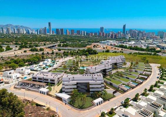 Villas with private Pools and Rich Amenities in Finestrat