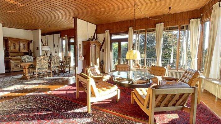 Wohn- und Essbereich