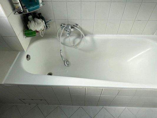 . . . und mit Badewanne