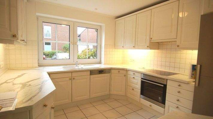 Hochwertige Einbauküche