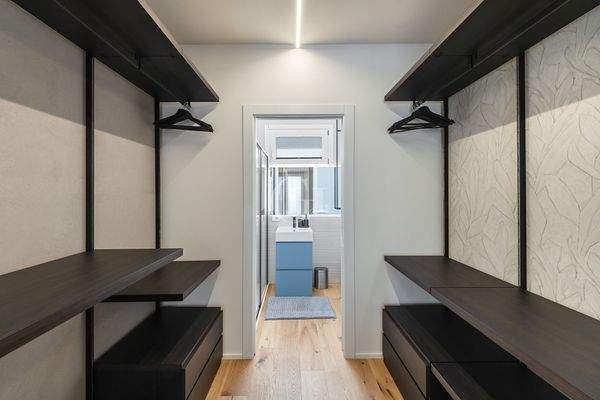 Kleiderschrank Schlafzimmer 1